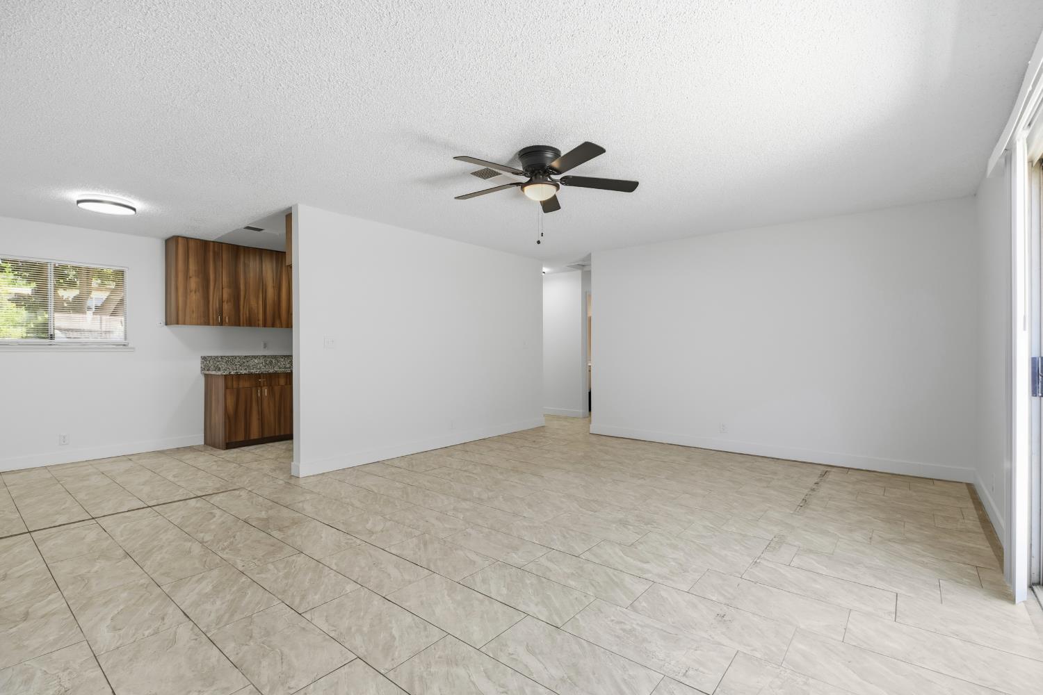 1205 I St, Merced, CA 95341
