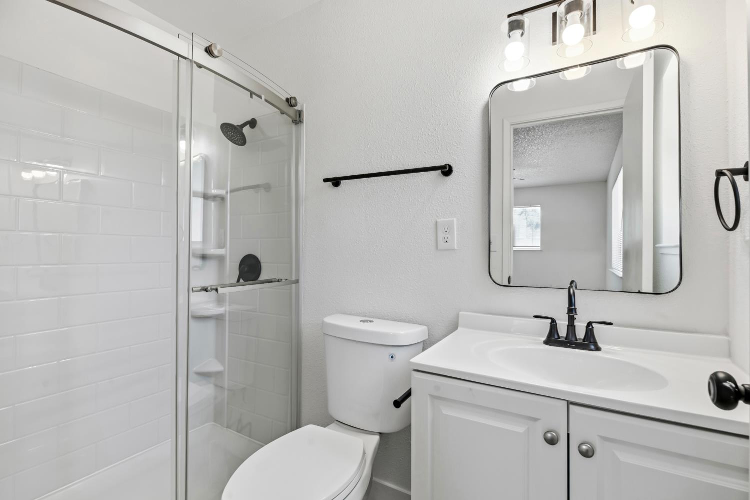 1205 I St, Merced, CA 95341