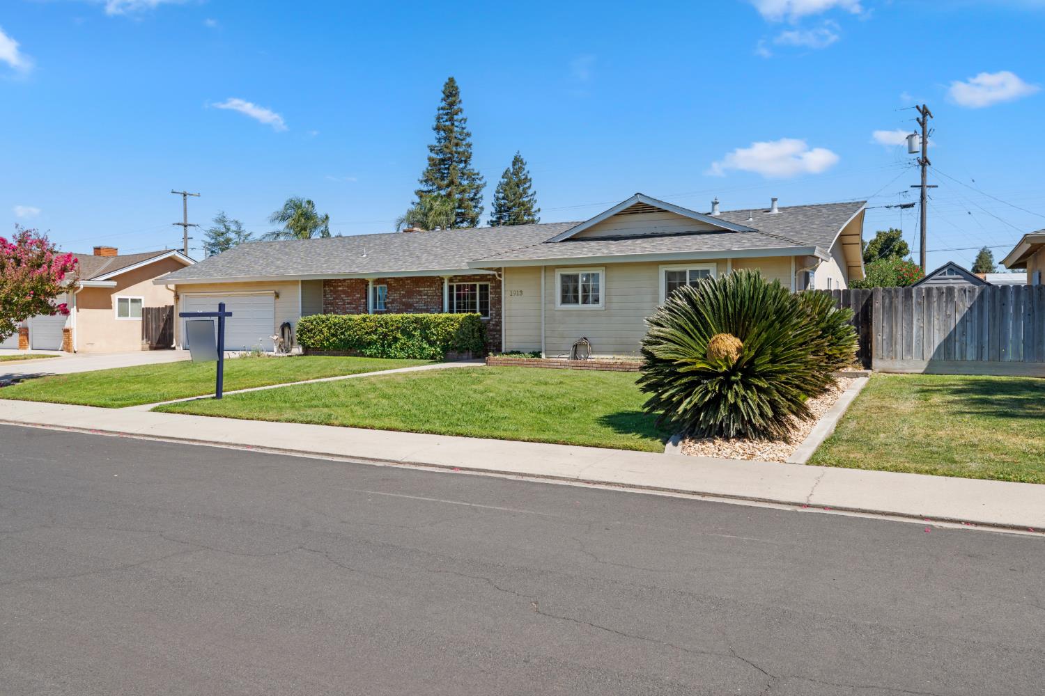 1913 Elder Ln, Modesto, CA 95355
