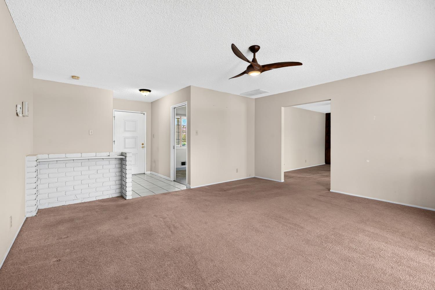 1913 Elder Ln, Modesto, CA 95355