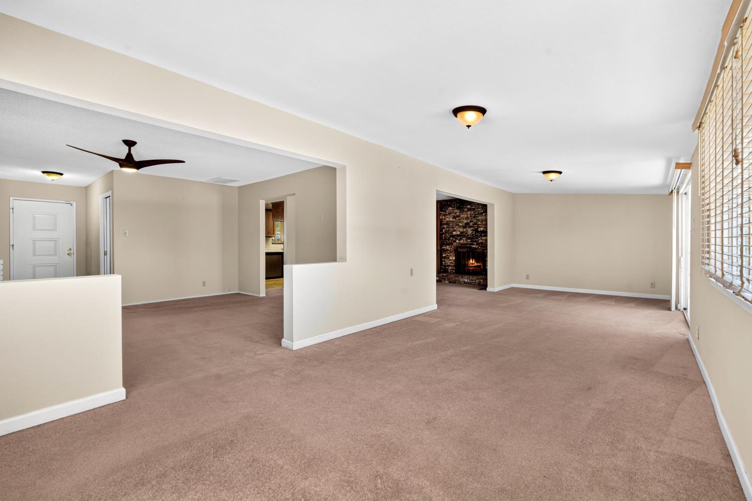 1913 Elder Ln, Modesto, CA 95355