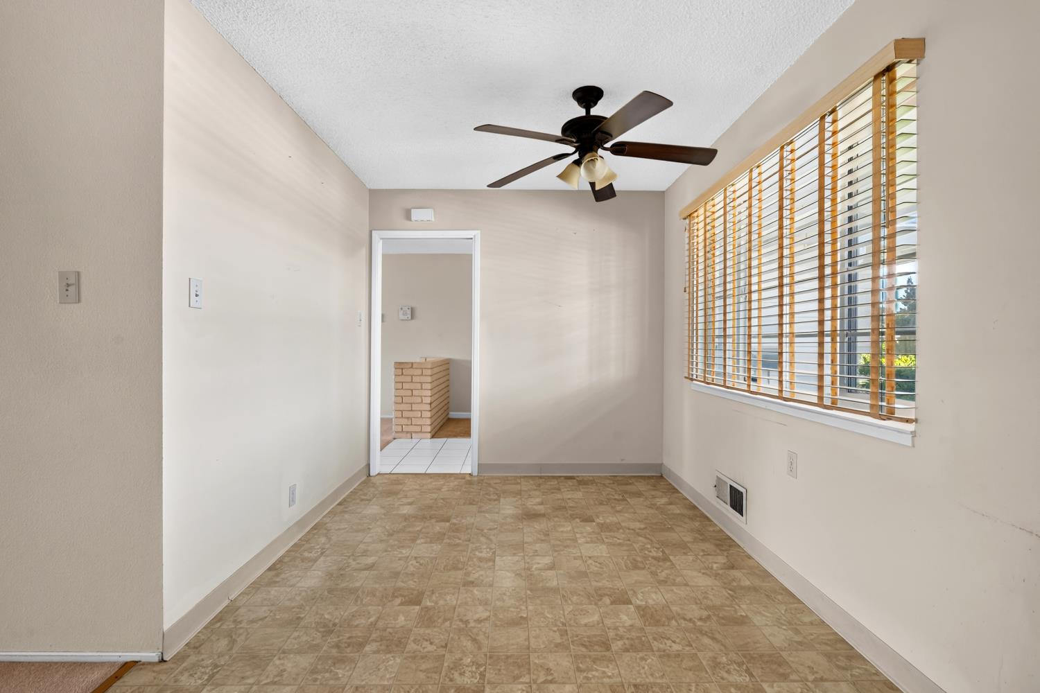 1913 Elder Ln, Modesto, CA 95355