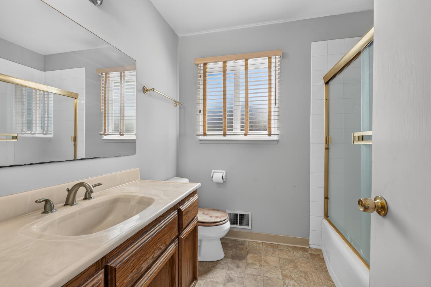 1913 Elder Ln, Modesto, CA 95355
