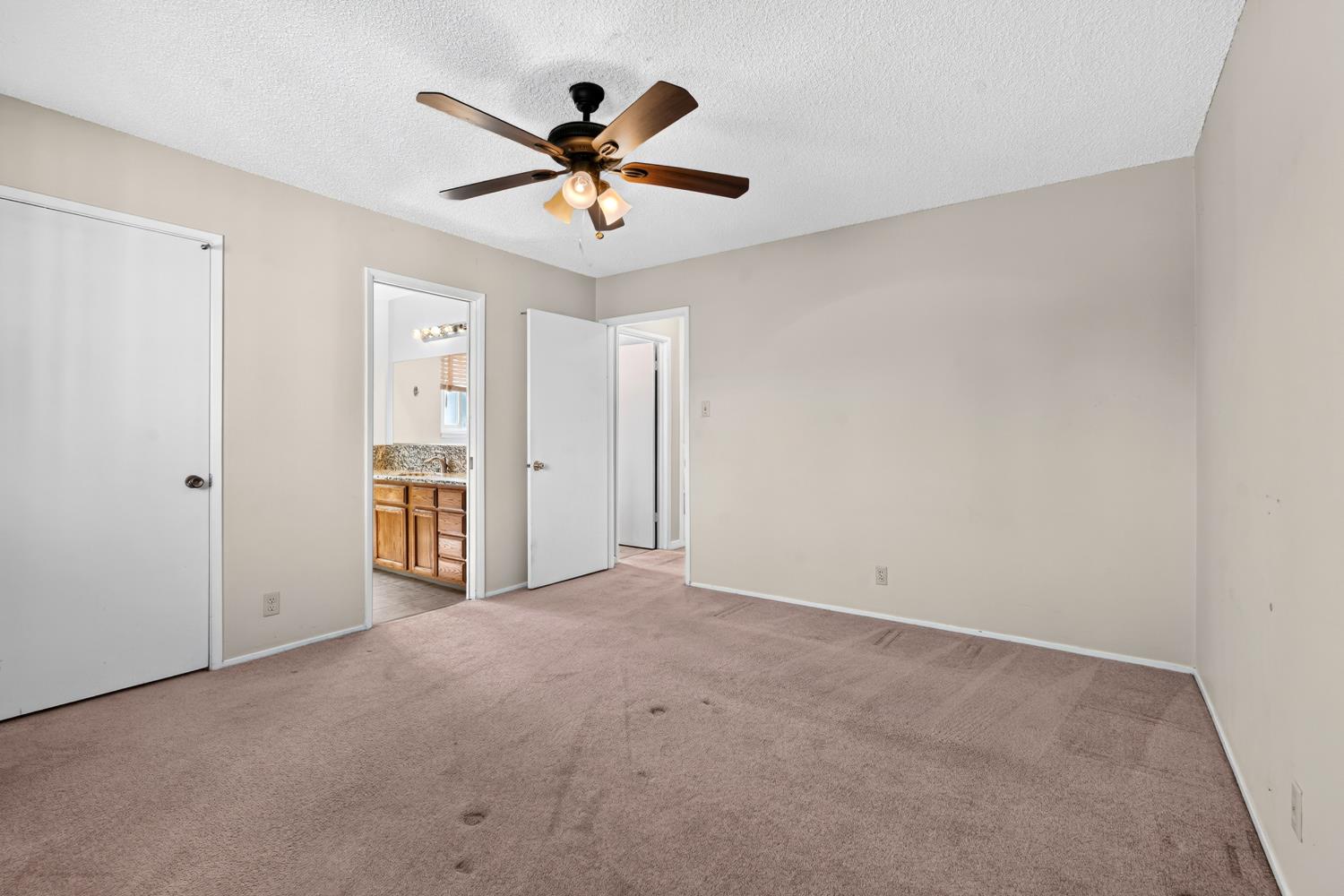 1913 Elder Ln, Modesto, CA 95355