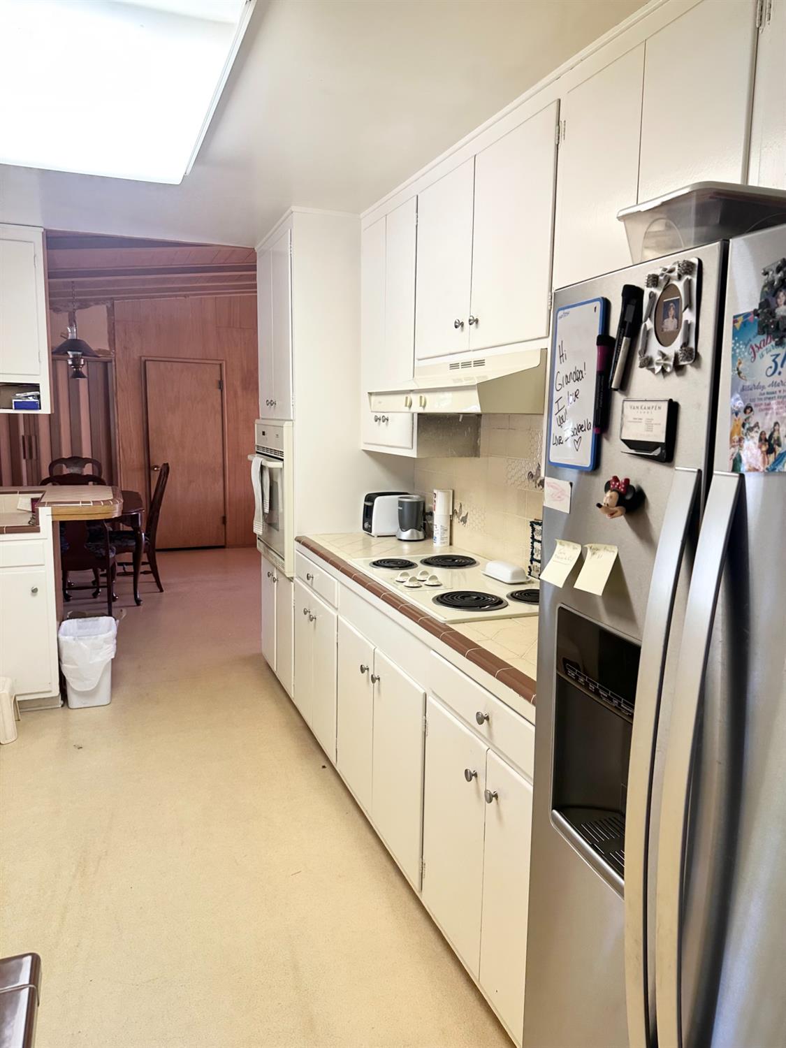 404 Robin Hood, Modesto, CA 95350