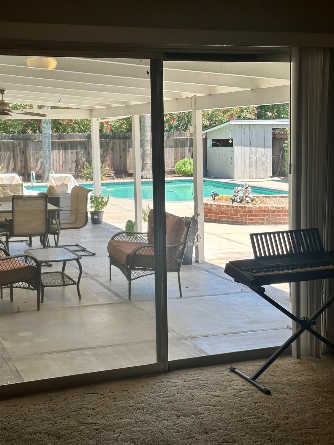 404 Robin Hood, Modesto, CA 95350