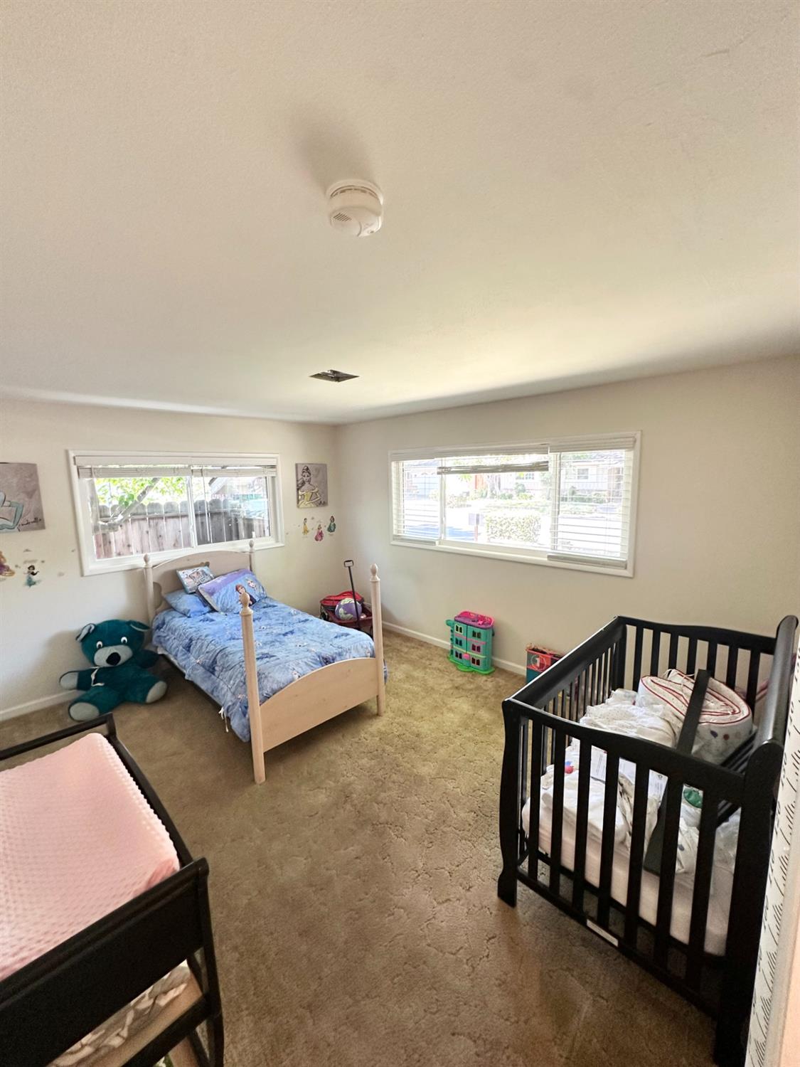 404 Robin Hood, Modesto, CA 95350