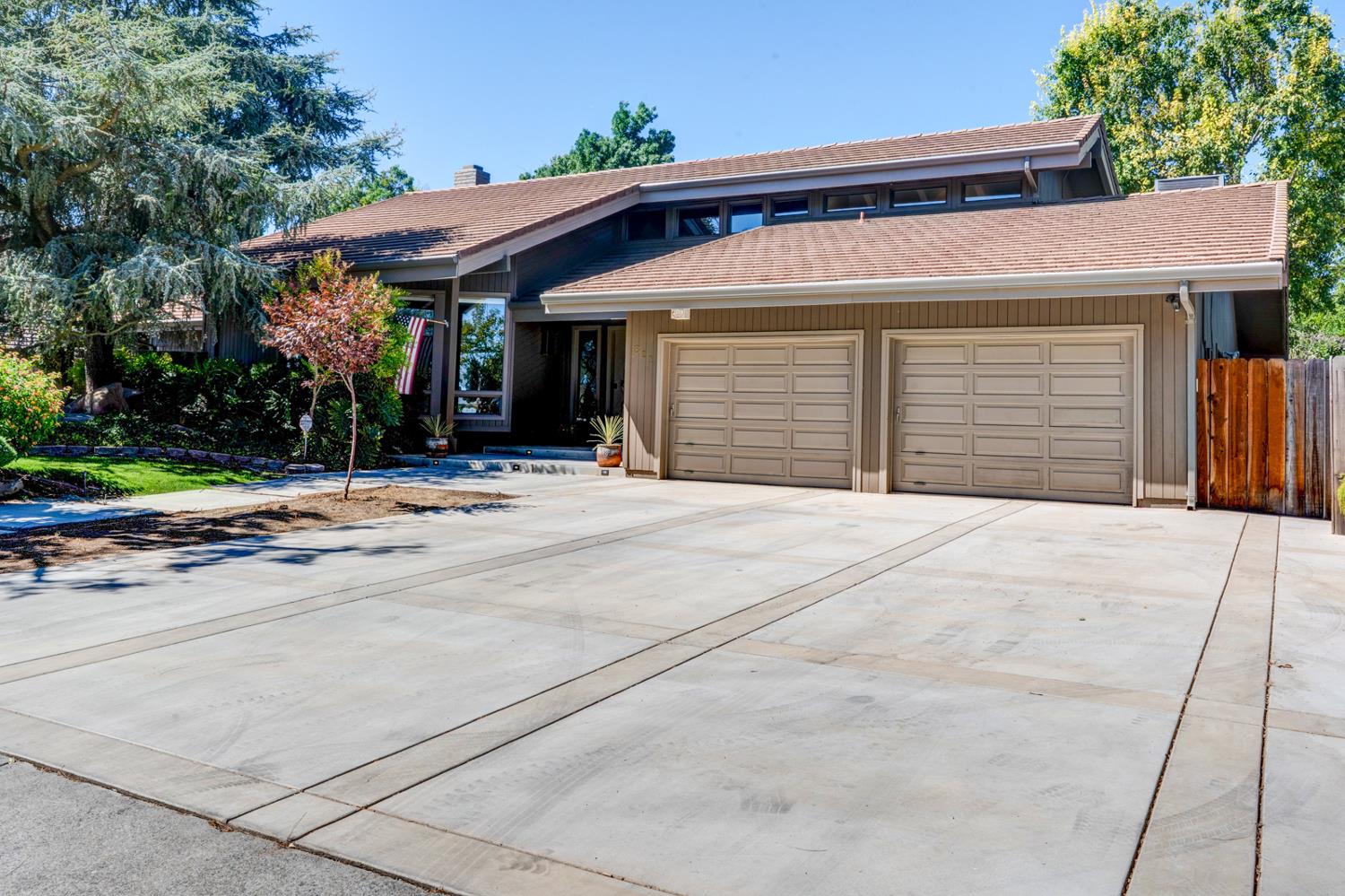 811 Monte Vista Ave, Los Banos, CA 93635