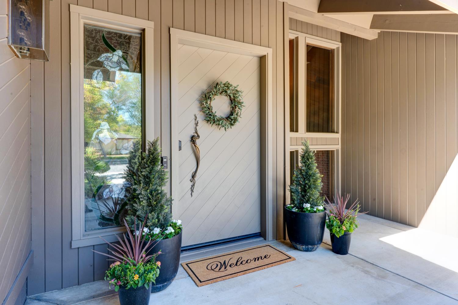 811 Monte Vista Ave, Los Banos, CA 93635