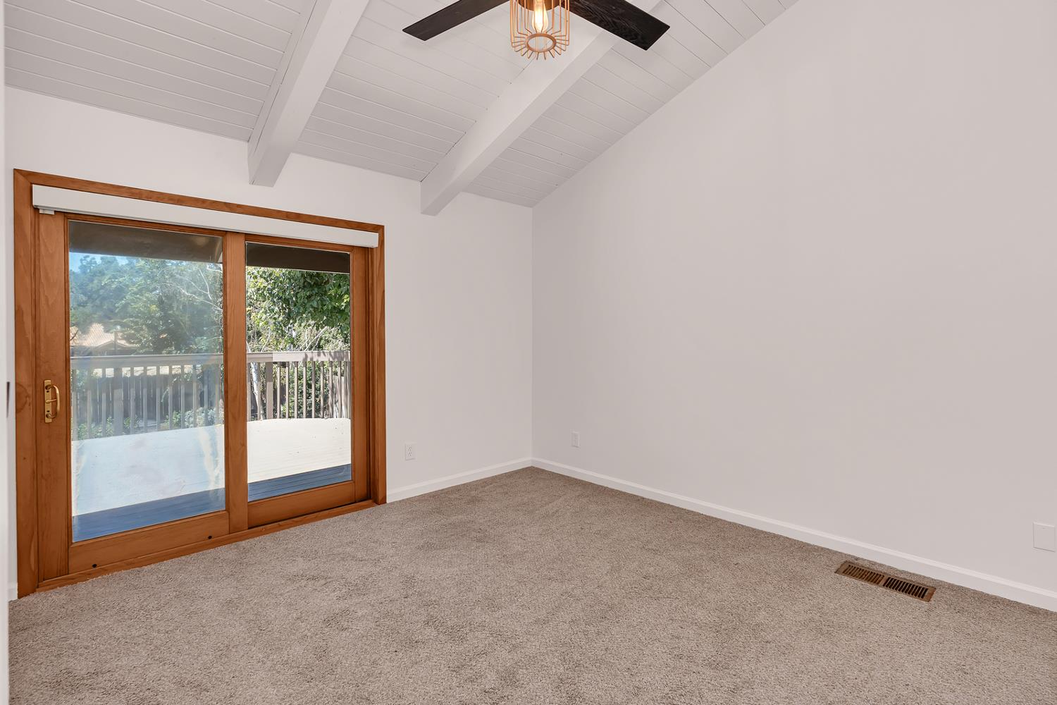 811 Monte Vista Ave, Los Banos, CA 93635