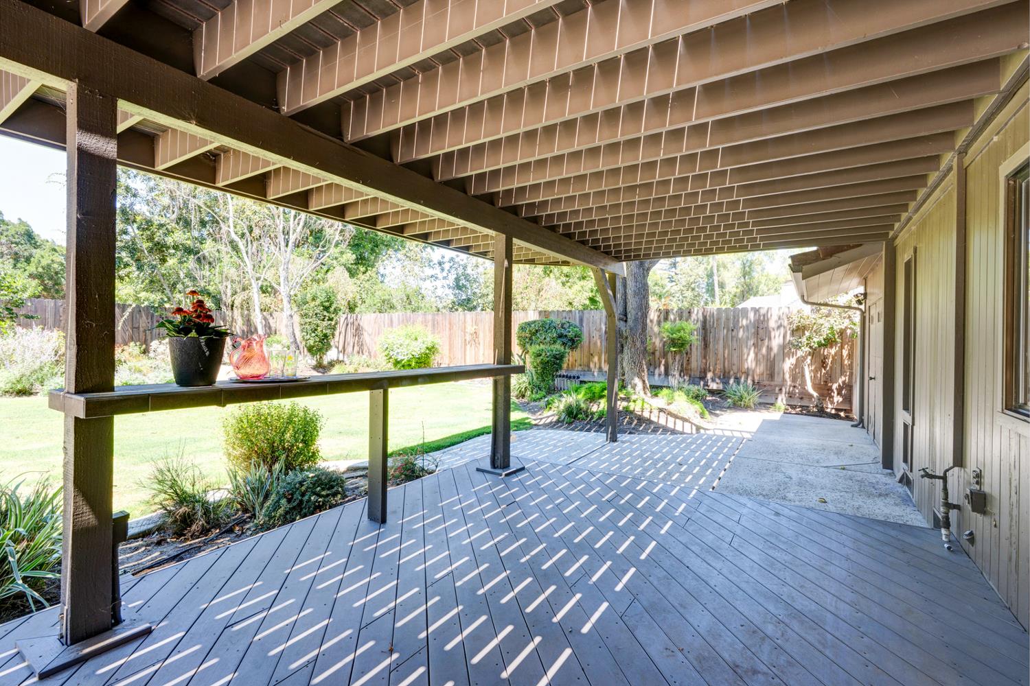 811 Monte Vista Ave, Los Banos, CA 93635