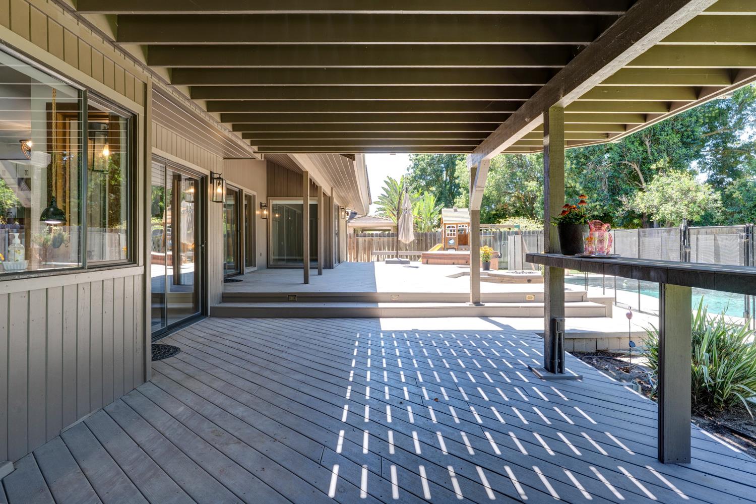 811 Monte Vista Ave, Los Banos, CA 93635