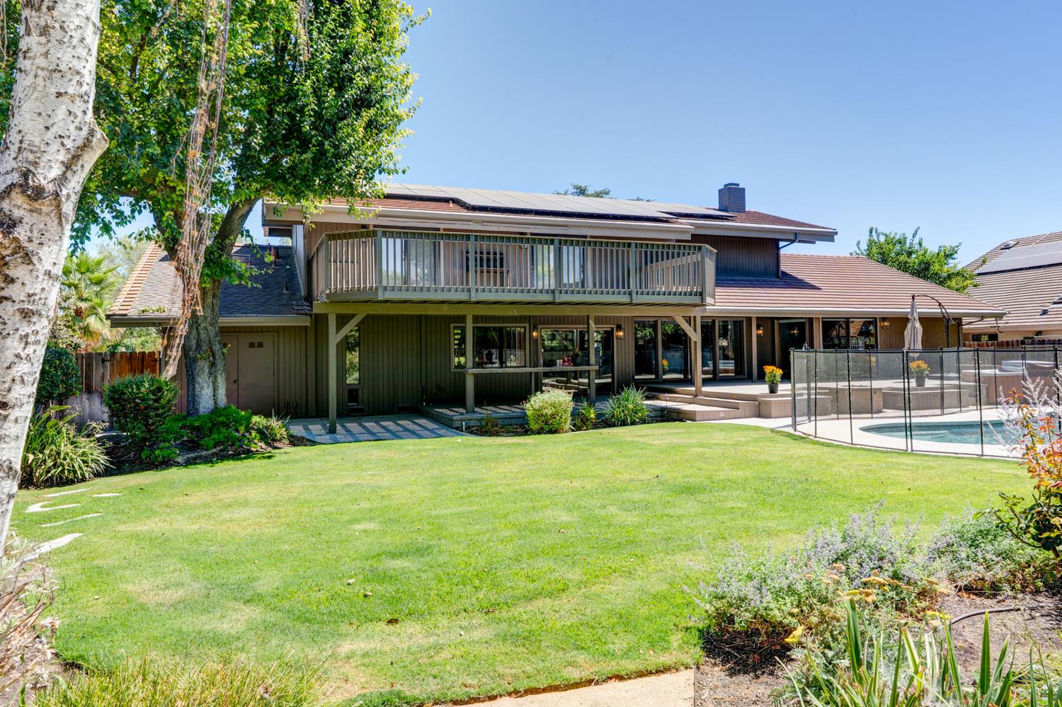 811 Monte Vista Ave, Los Banos, CA 93635