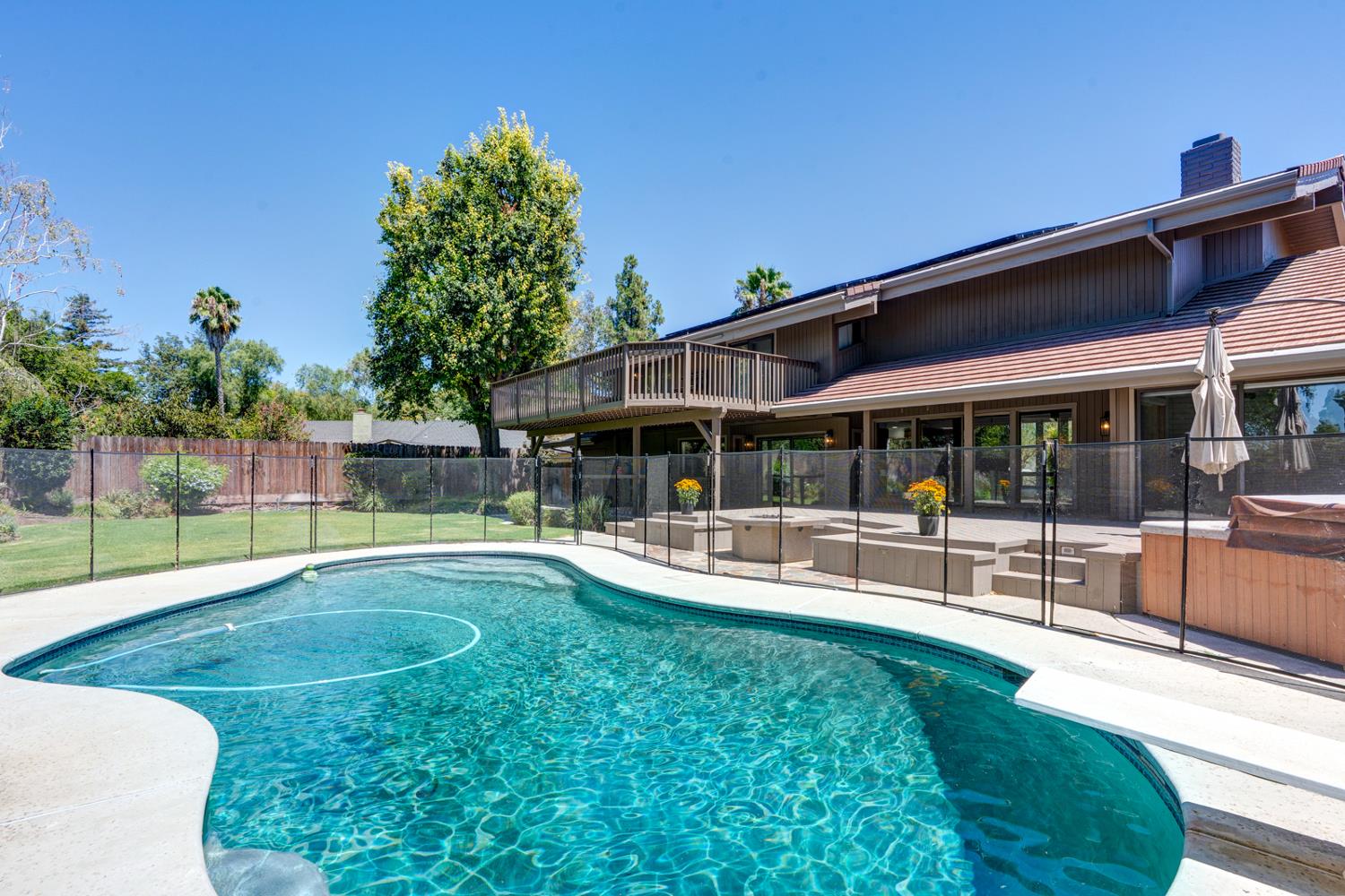 811 Monte Vista Ave, Los Banos, CA 93635