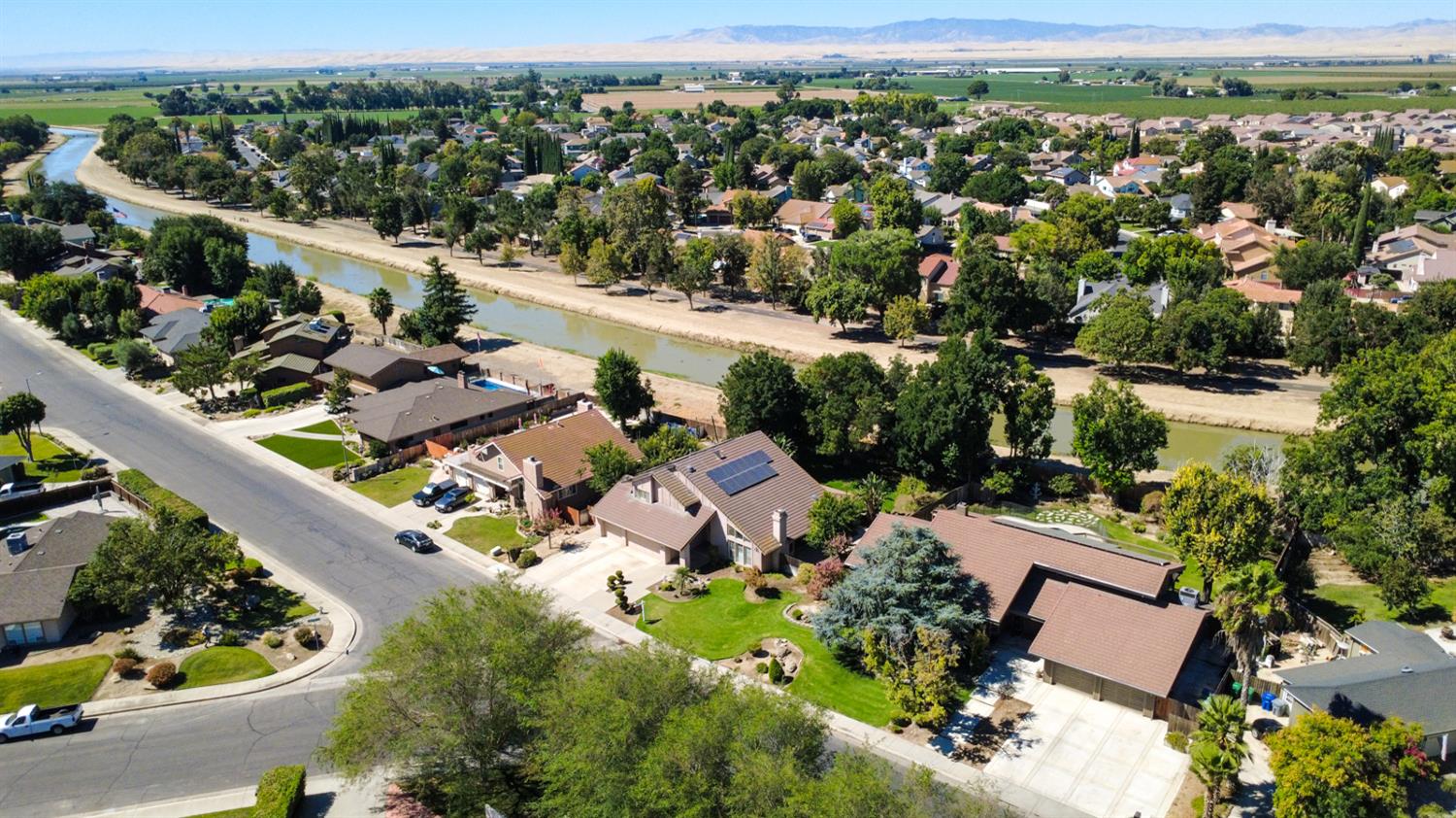 811 Monte Vista Ave, Los Banos, CA 93635