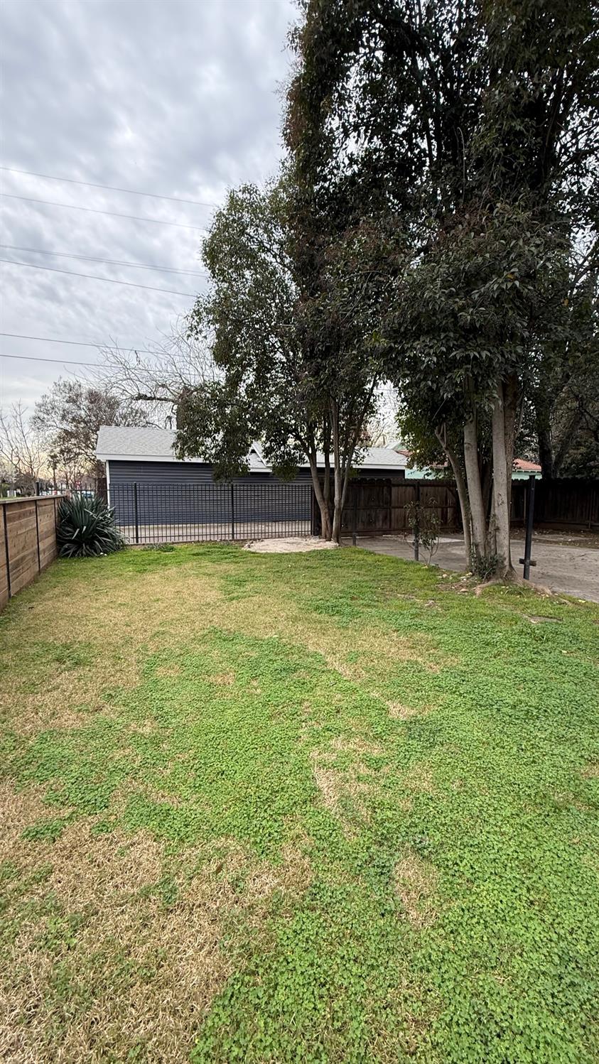 2151 Martin Luther King Jr Way, Merced, CA 95340