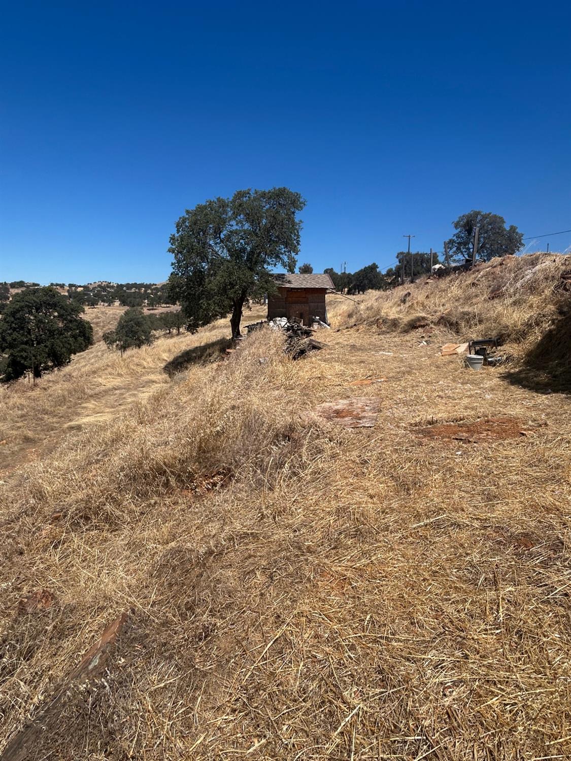 9657 Paraiso Blvd, La Grange, CA 95329
