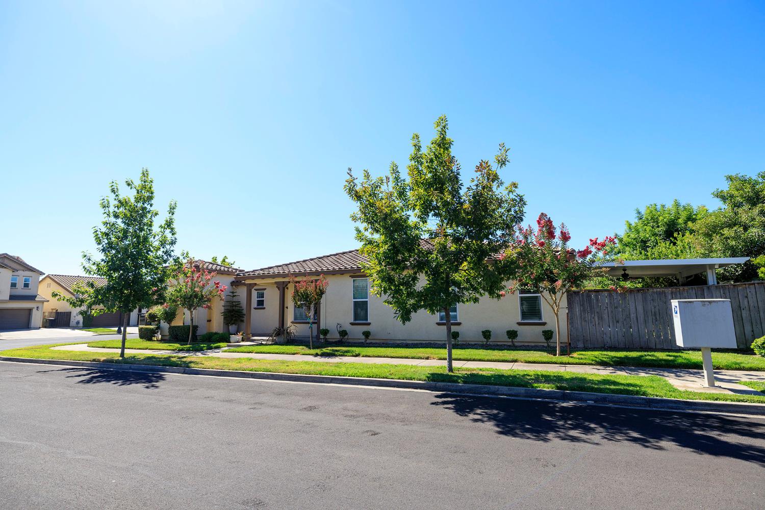 312 Merlot Dr, Oakdale, CA 95361