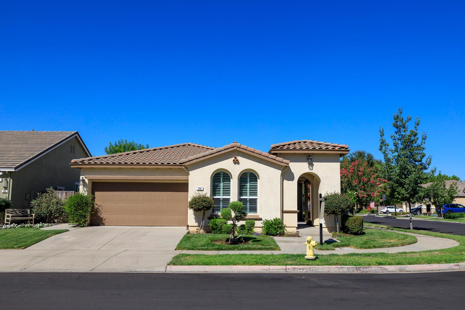312 Merlot Dr, Oakdale, CA 95361