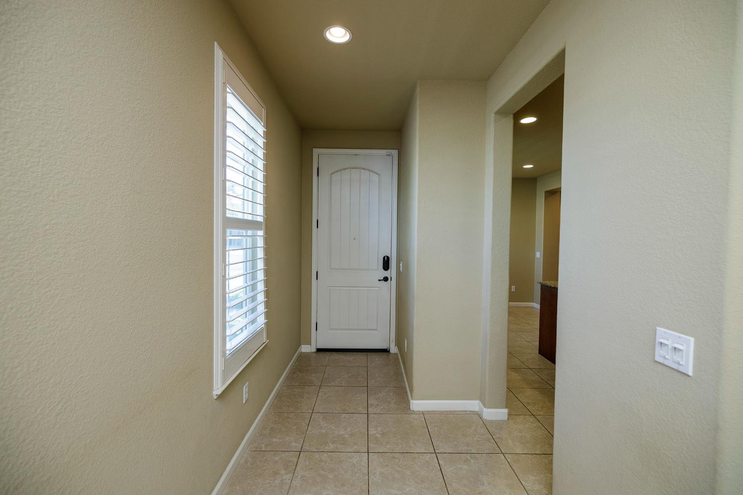 312 Merlot Dr, Oakdale, CA 95361