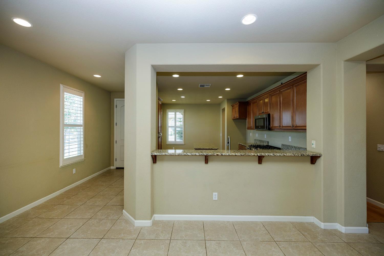 312 Merlot Dr, Oakdale, CA 95361