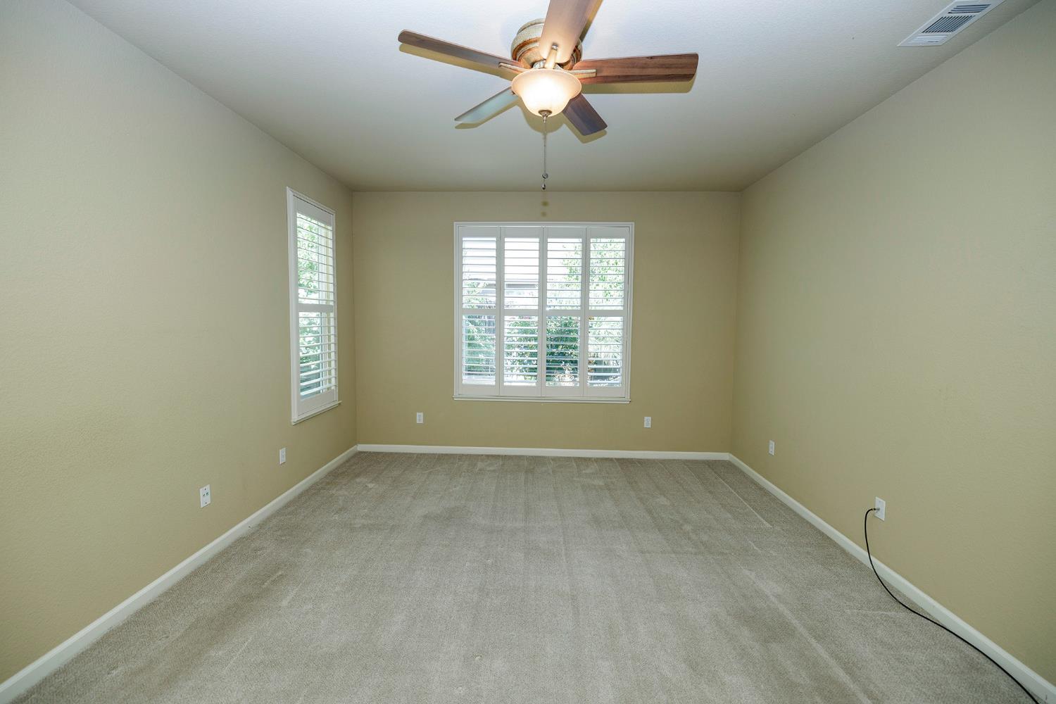 312 Merlot Dr, Oakdale, CA 95361