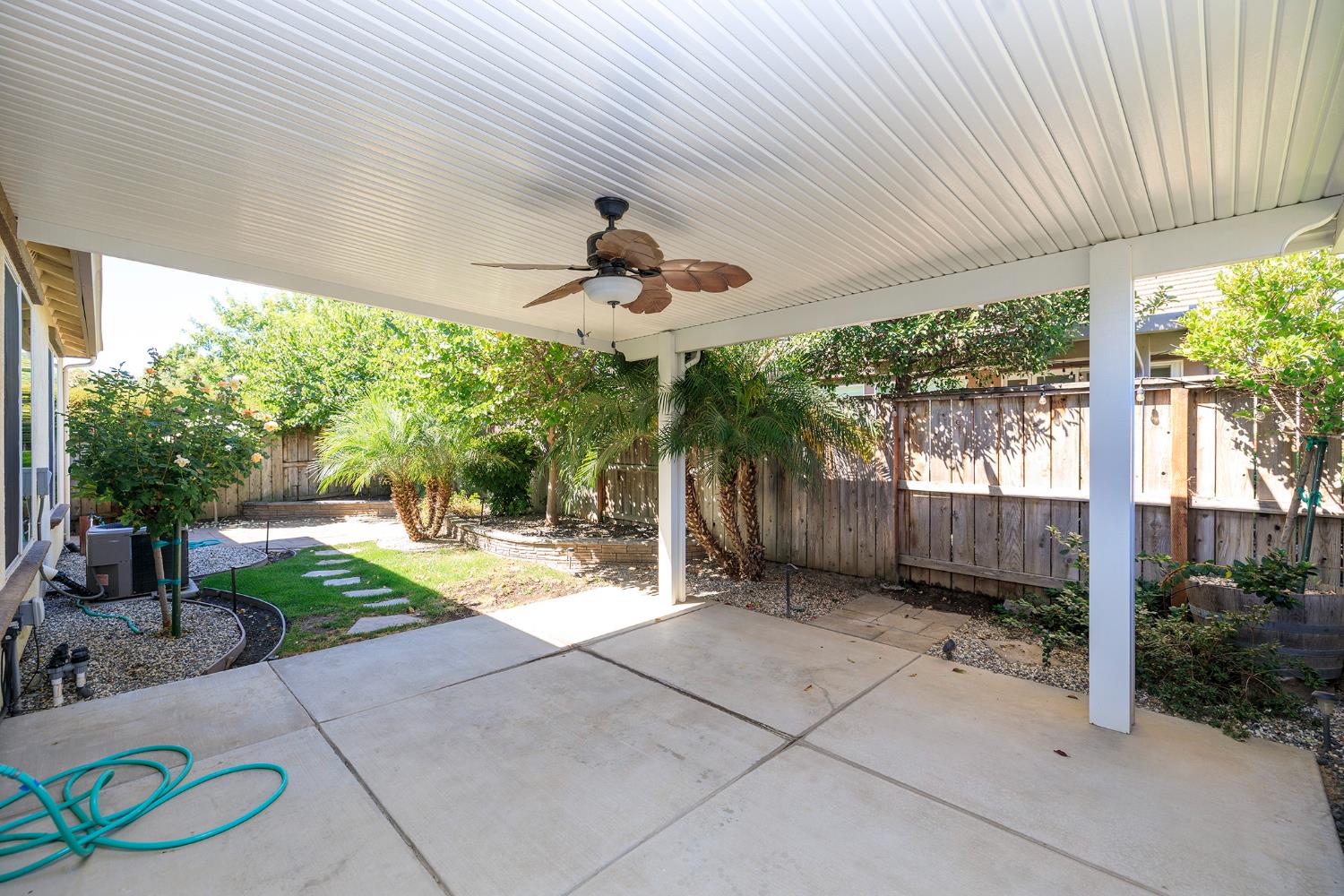 312 Merlot Dr, Oakdale, CA 95361