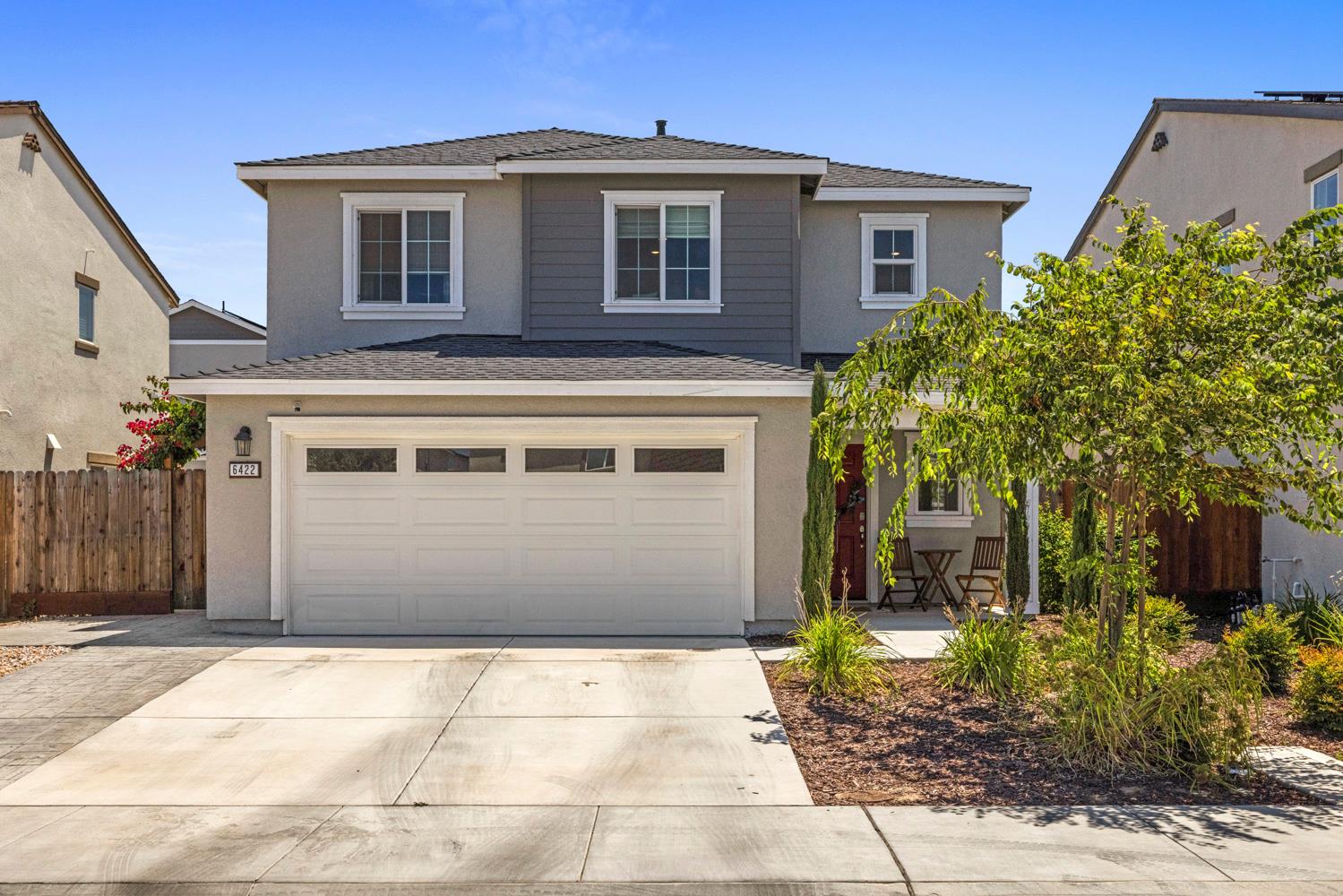 6422 Maple Leaf Ln, Riverbank, CA 95367