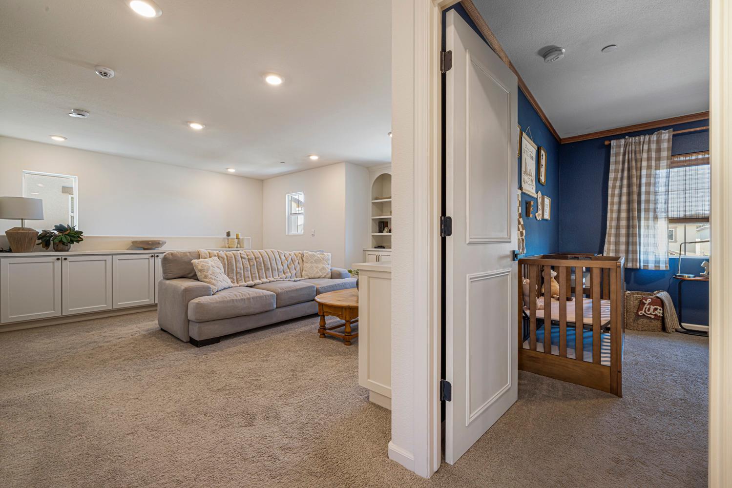 6422 Maple Leaf Ln, Riverbank, CA 95367