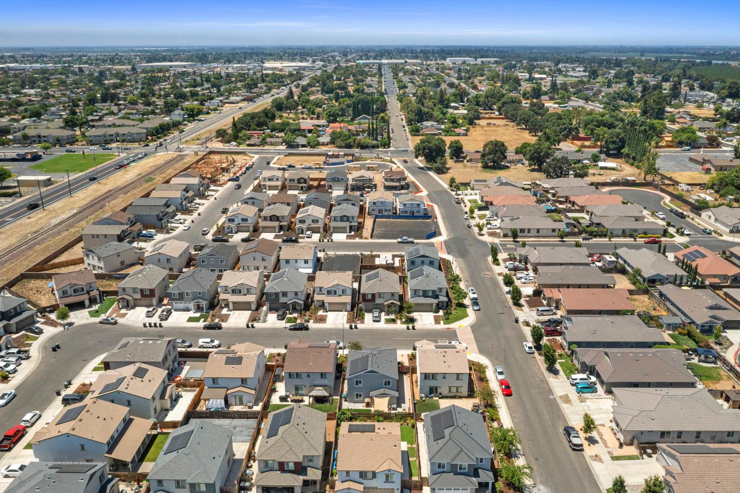 6422 Maple Leaf Ln, Riverbank, CA 95367