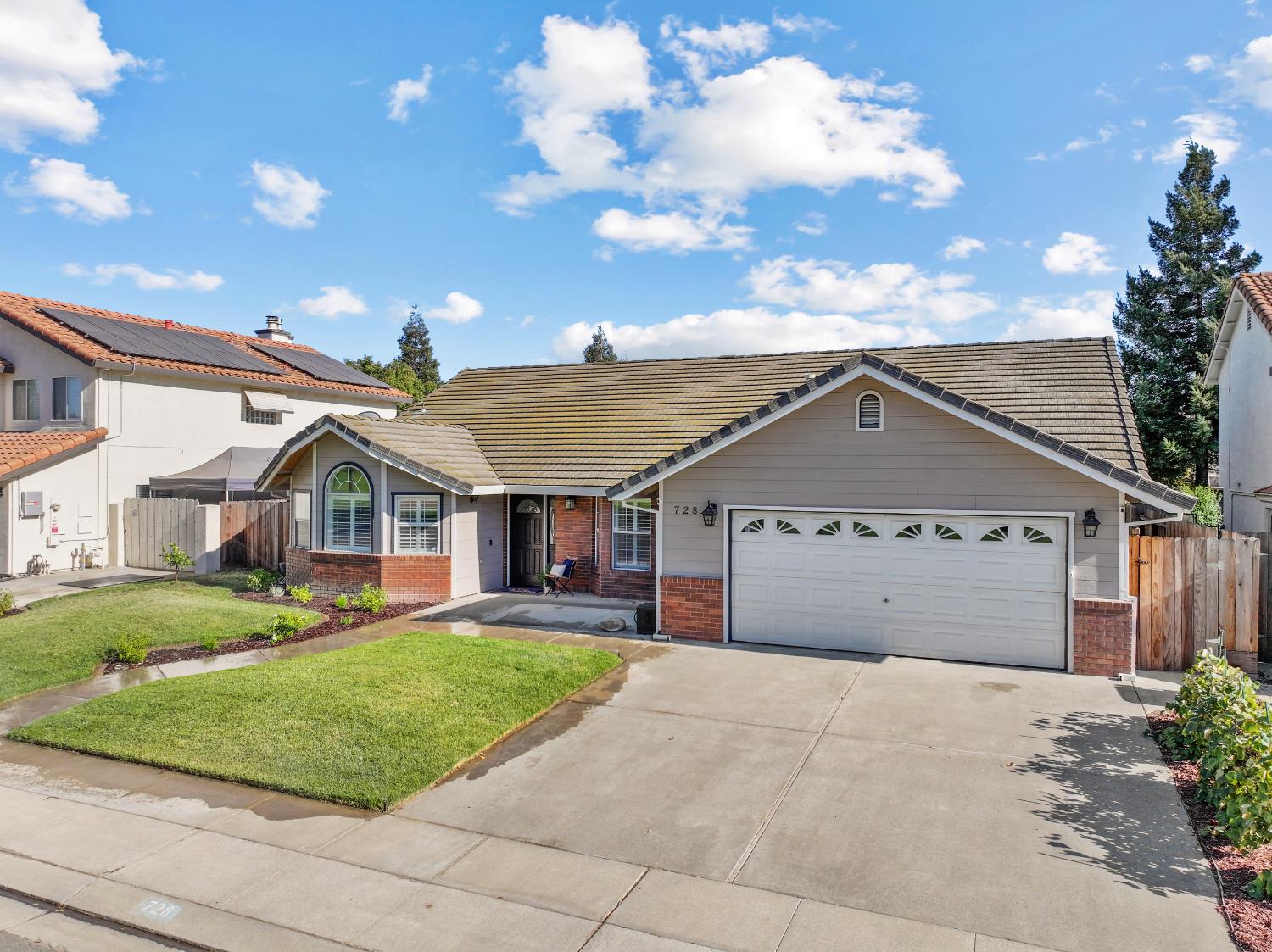 728 Vermeulen Dr, Ripon, CA 95366