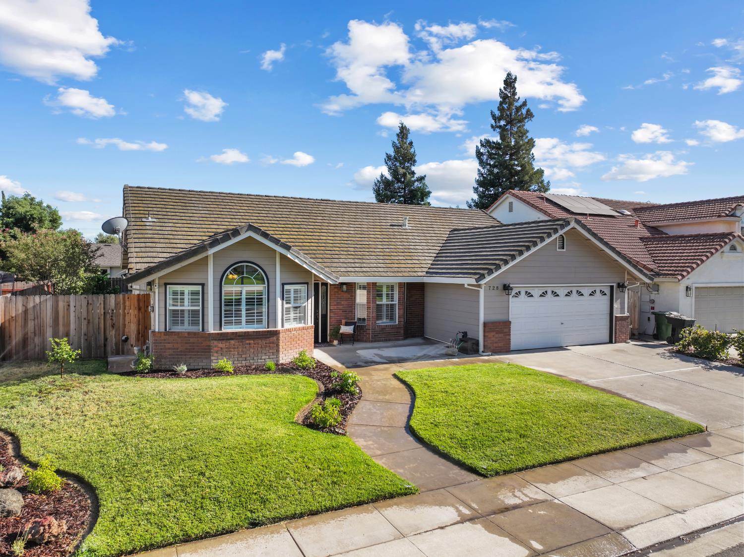728 Vermeulen Dr, Ripon, CA 95366