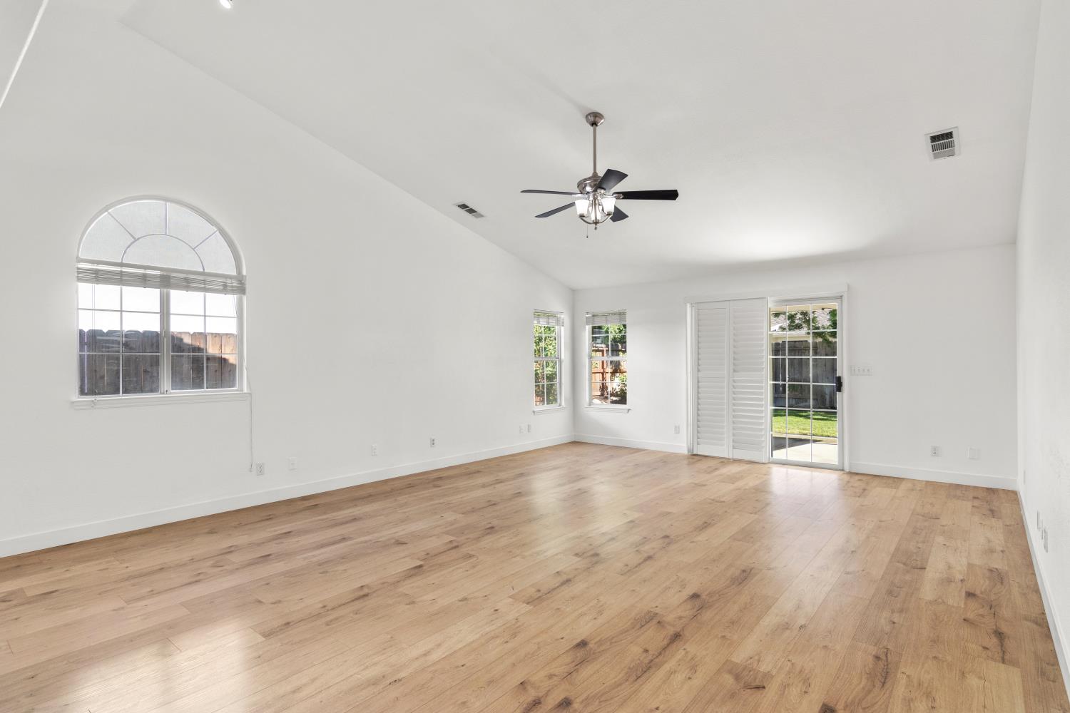 728 Vermeulen Dr, Ripon, CA 95366