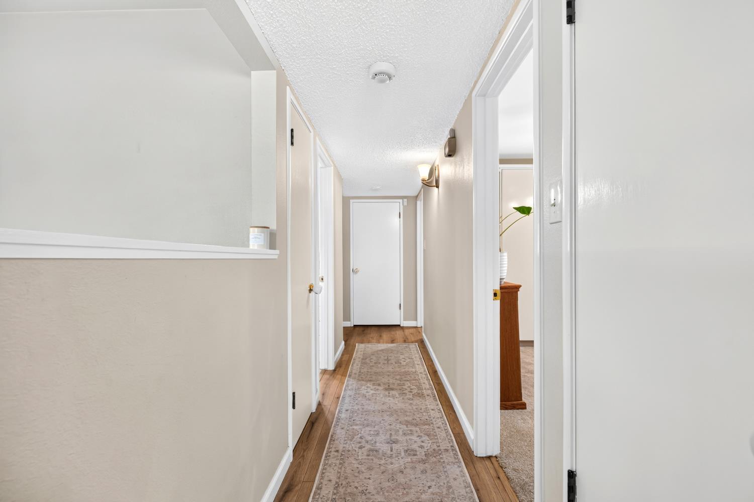 212 Eagle Ct, Modesto, CA 95350