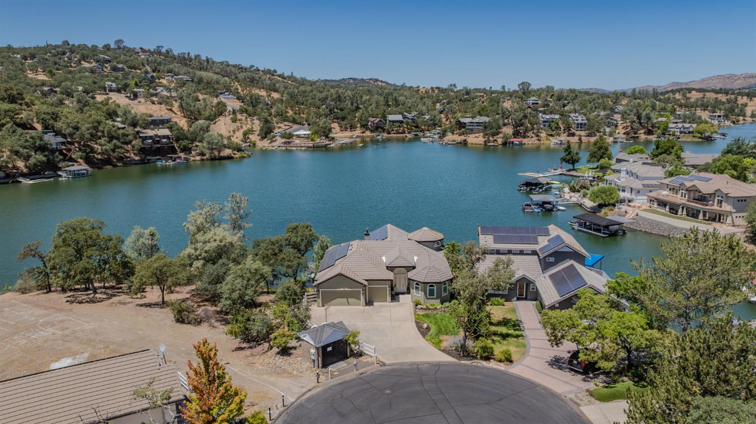 1137 Shoreline Ct, Copperopolis, CA 95228