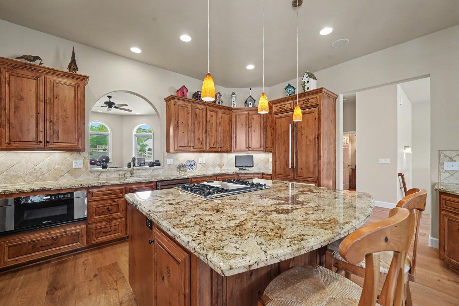 1137 Shoreline Ct, Copperopolis, CA 95228