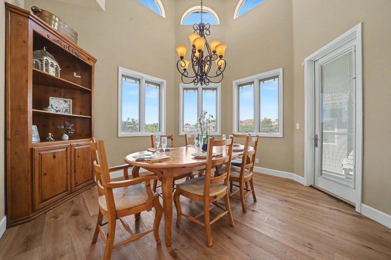 1137 Shoreline Ct, Copperopolis, CA 95228