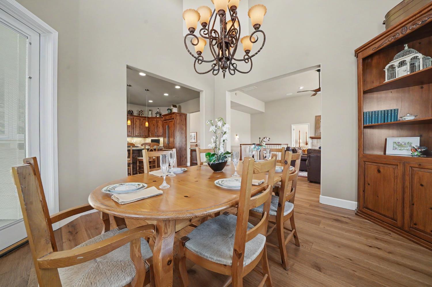 1137 Shoreline Ct, Copperopolis, CA 95228
