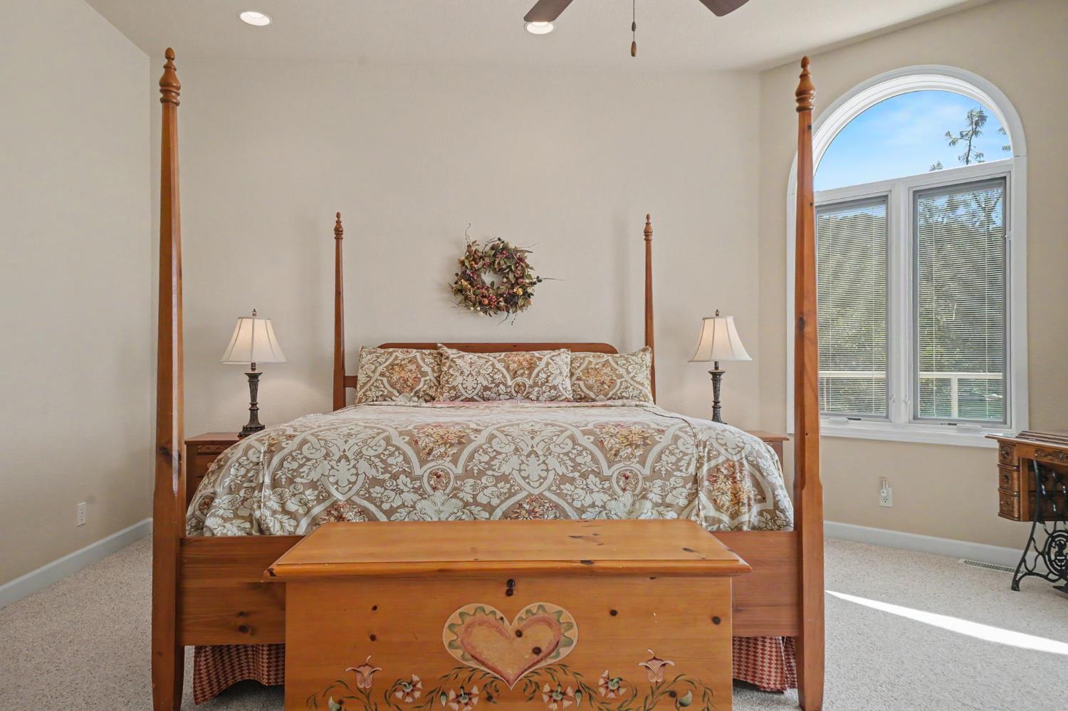 1137 Shoreline Ct, Copperopolis, CA 95228