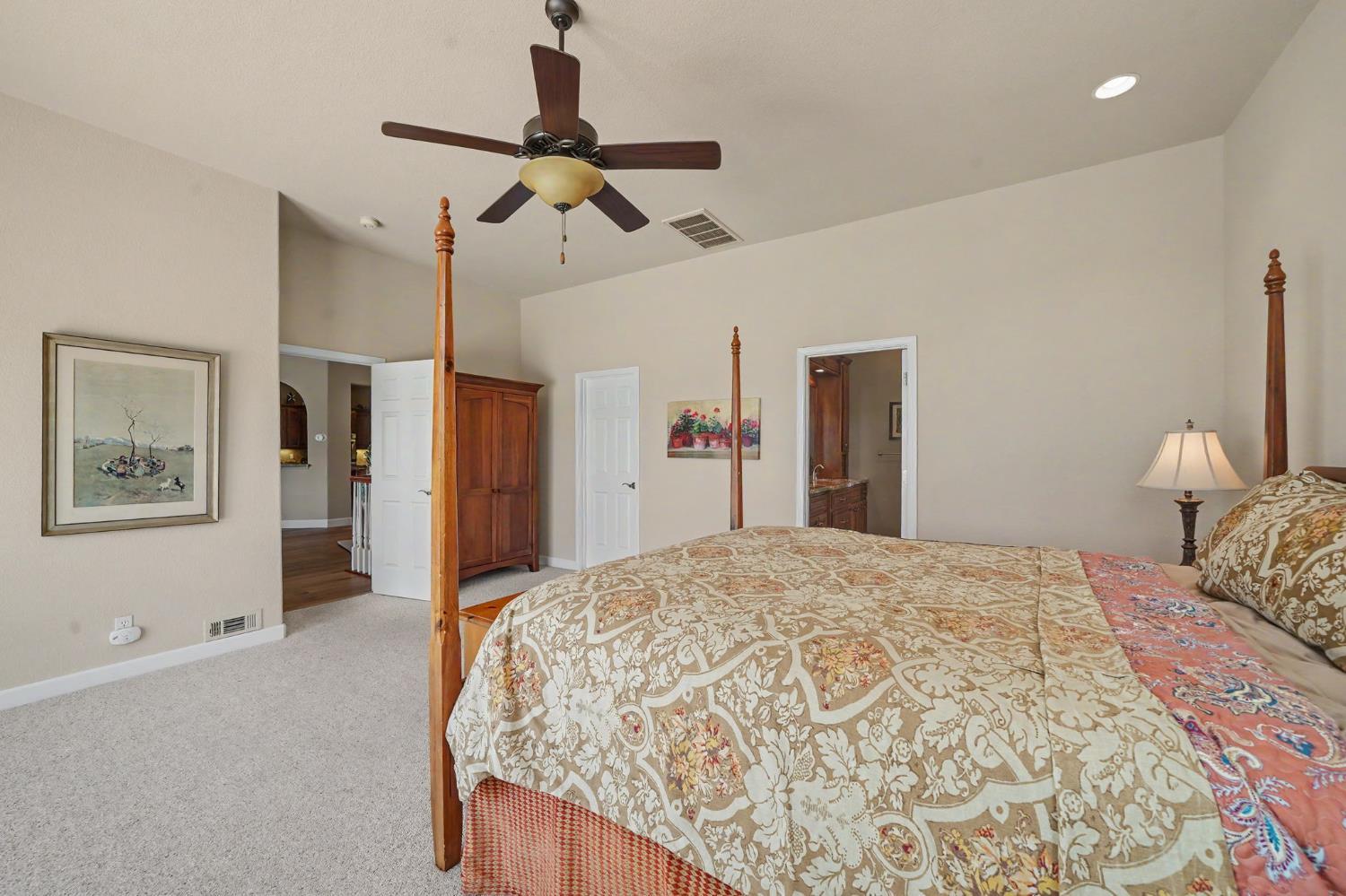 1137 Shoreline Ct, Copperopolis, CA 95228