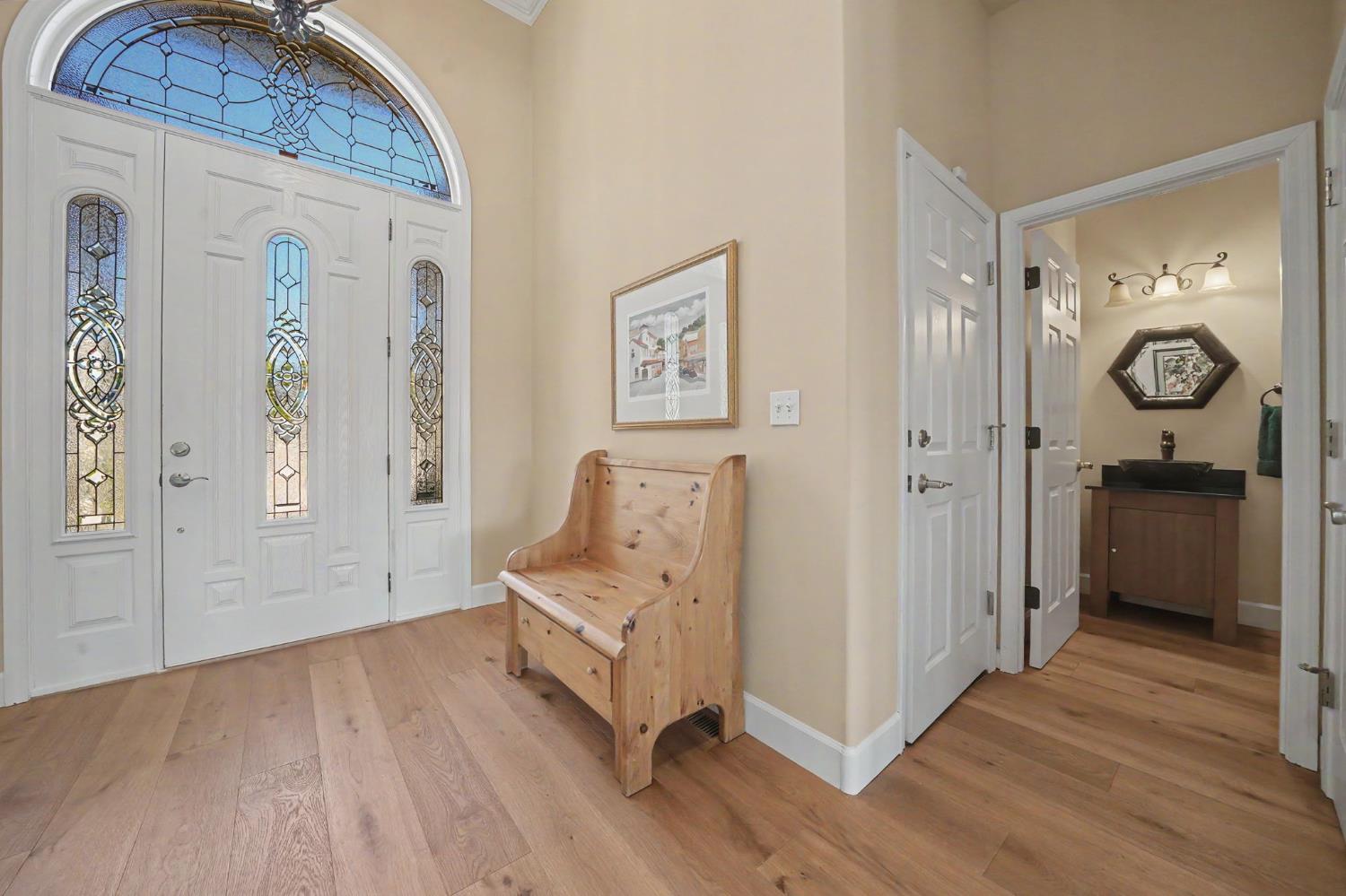 1137 Shoreline Ct, Copperopolis, CA 95228