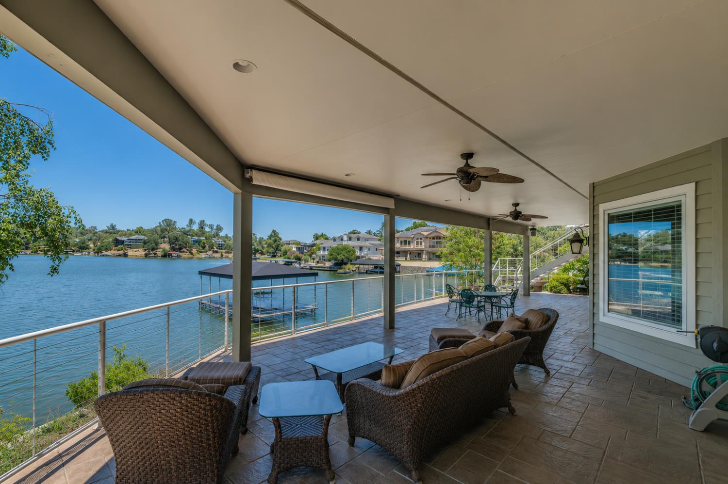 1137 Shoreline Ct, Copperopolis, CA 95228