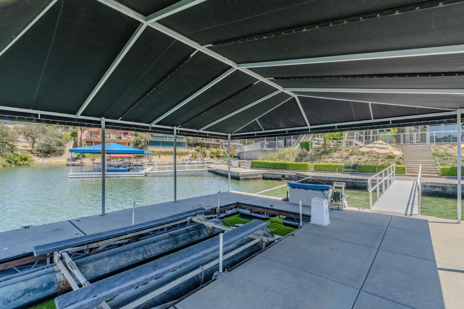 1137 Shoreline Ct, Copperopolis, CA 95228