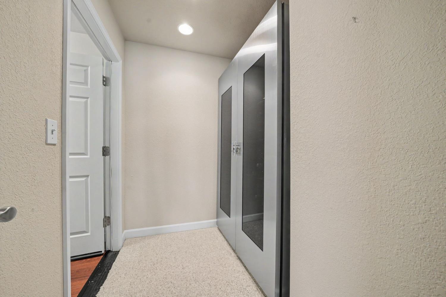 1137 Shoreline Ct, Copperopolis, CA 95228
