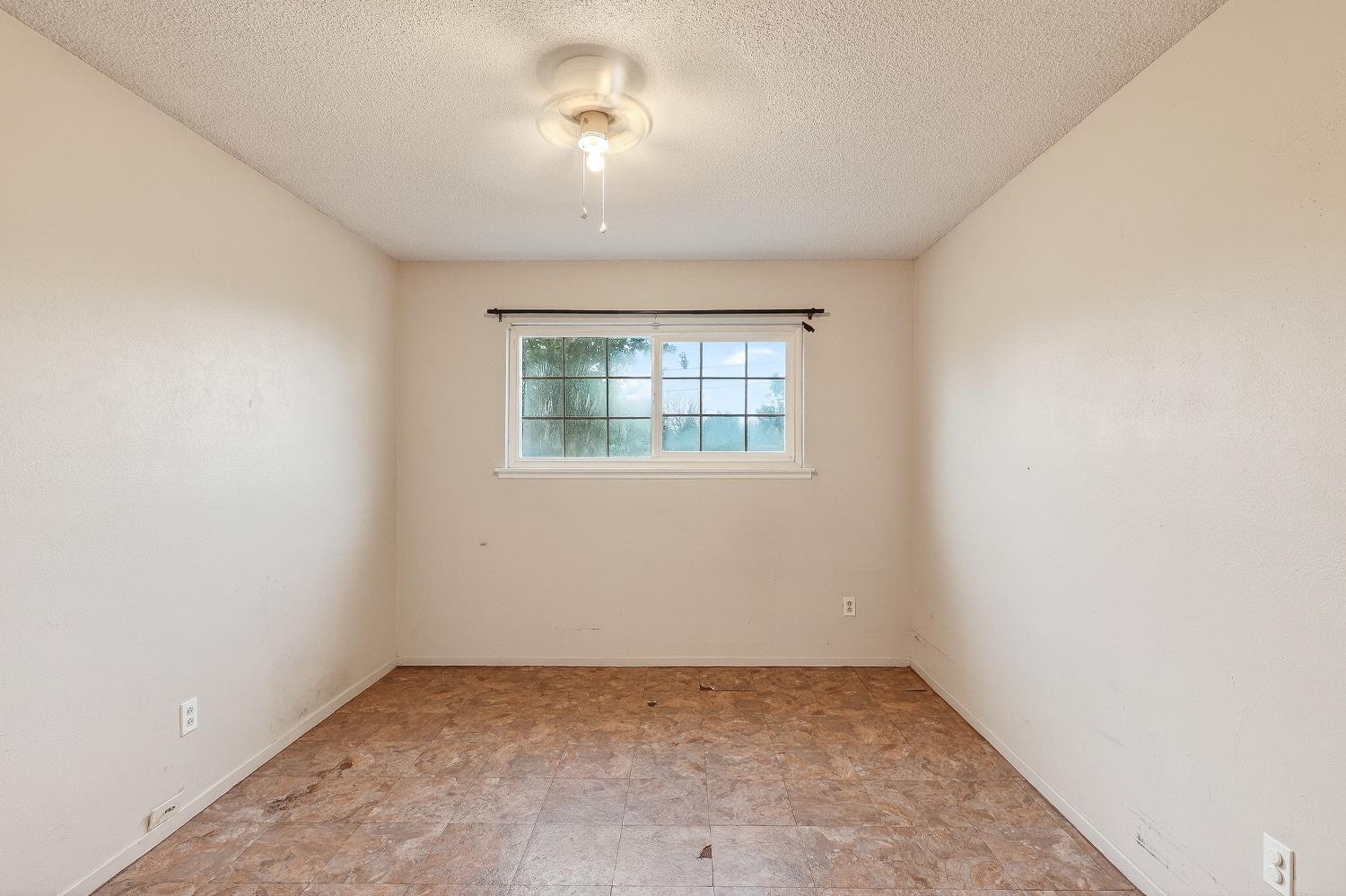 3205 N Parsons Ave, Merced, CA 95340