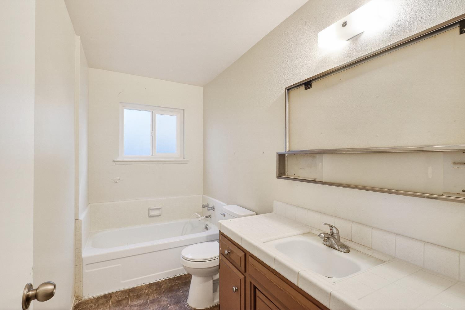 3205 N Parsons Ave, Merced, CA 95340