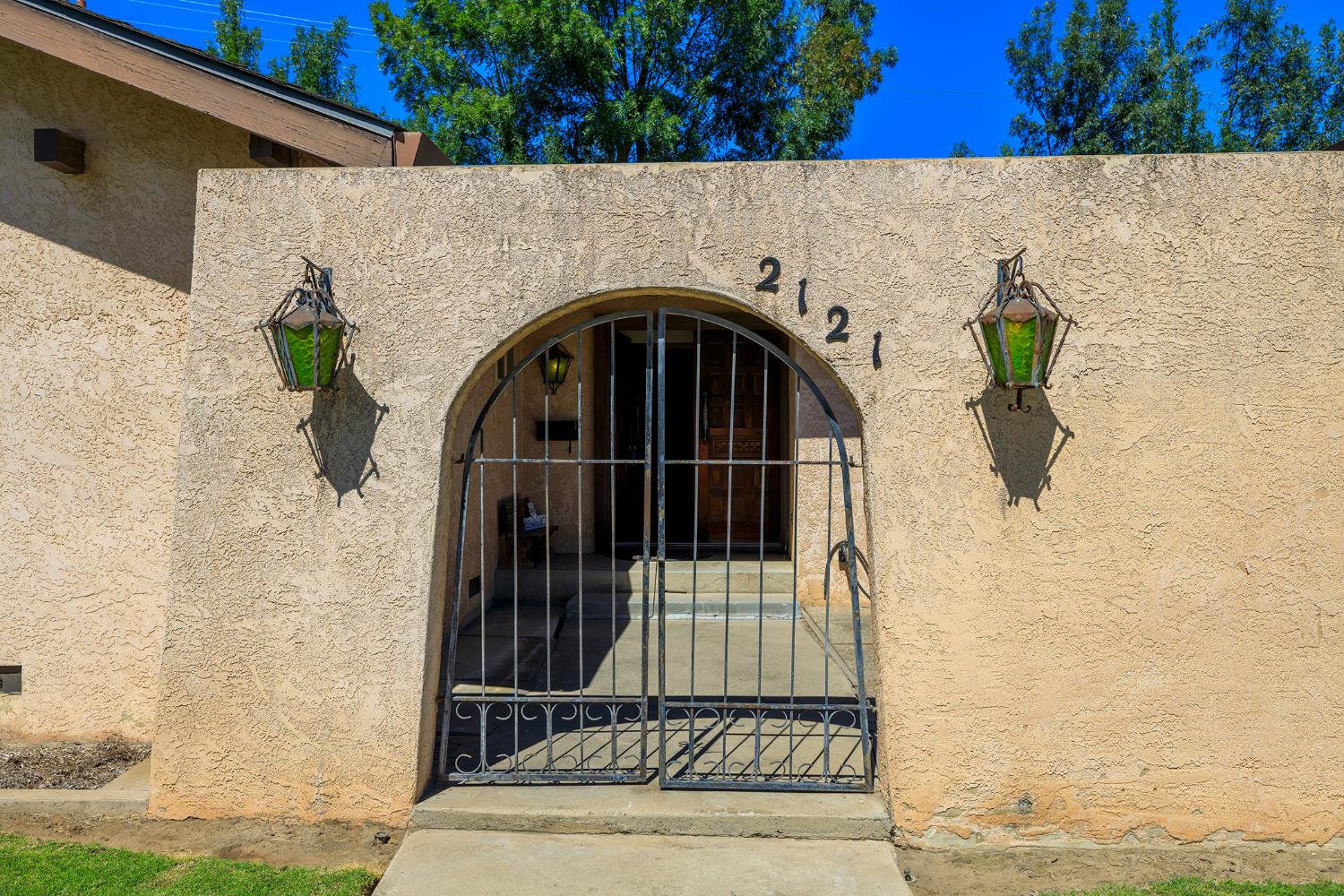 2121 Cumberland Dr, Turlock, CA 95382
