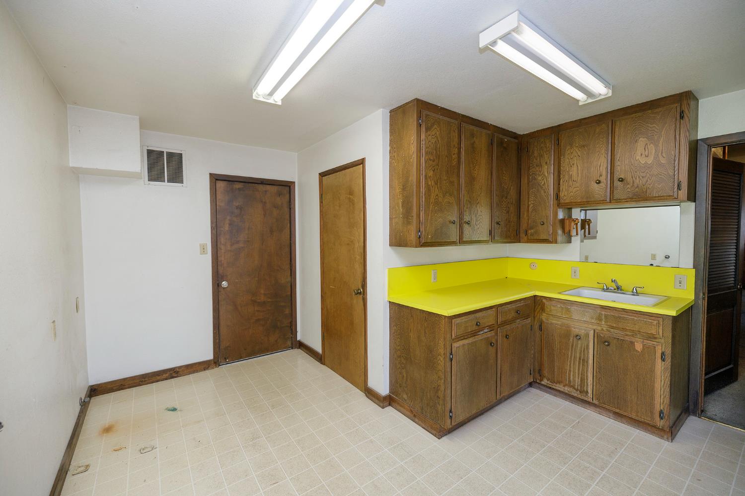 2121 Cumberland Dr, Turlock, CA 95382