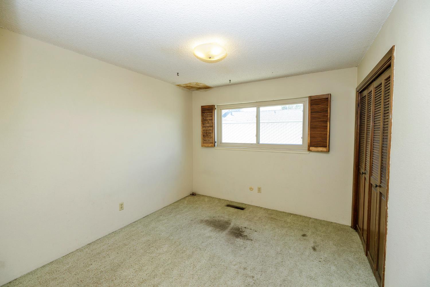 2121 Cumberland Dr, Turlock, CA 95382
