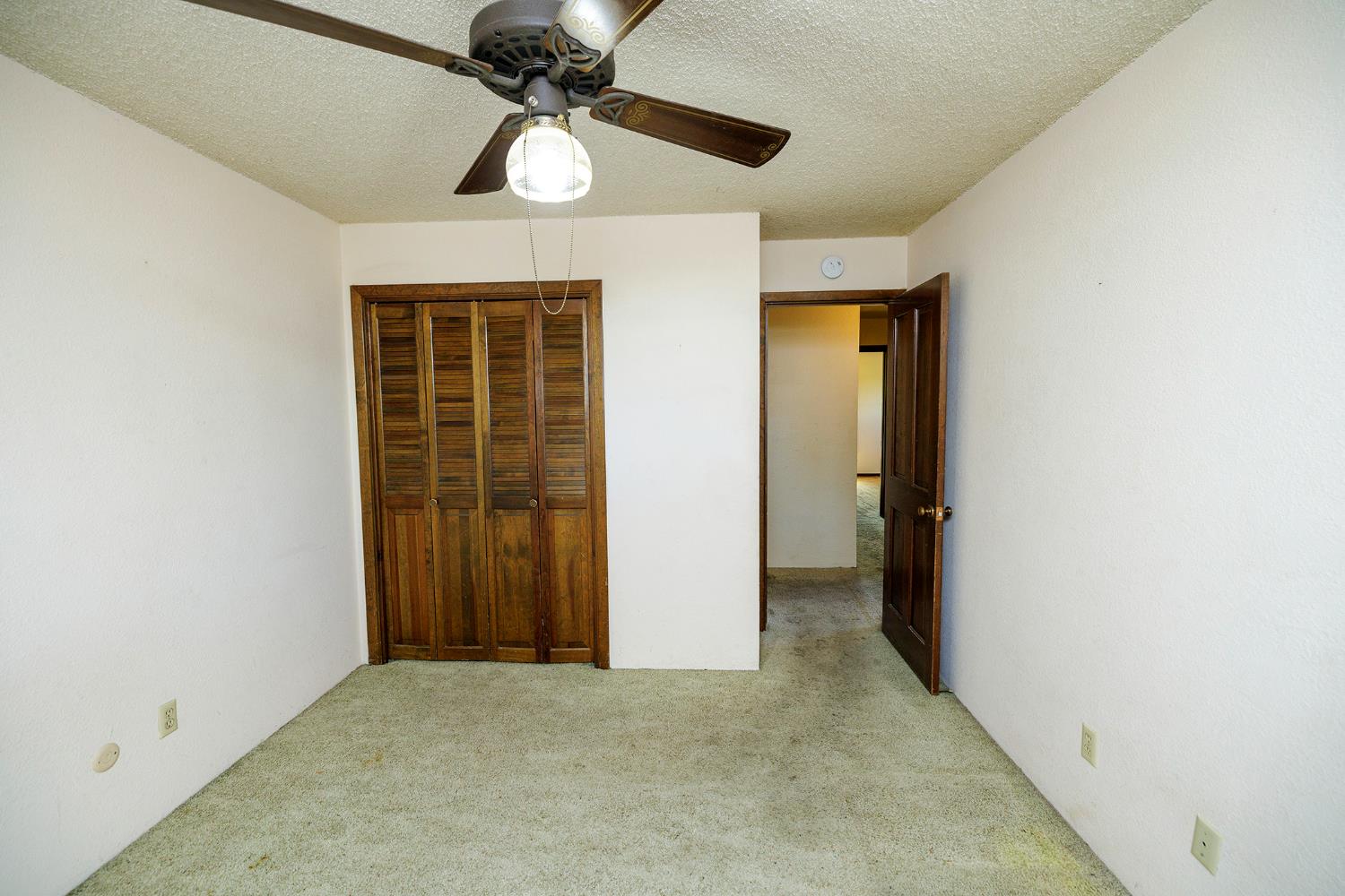2121 Cumberland Dr, Turlock, CA 95382